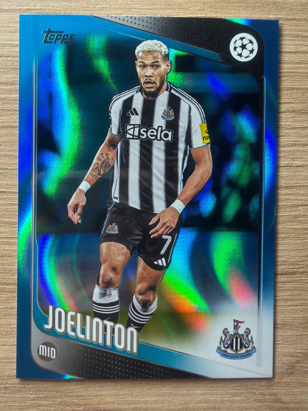 Topps Carte collezionabili: Soccer Joelinton BLUE FLOWFRACTOR Topps 25/26 – Usato da Netstal venduto da Clutch79Cardz