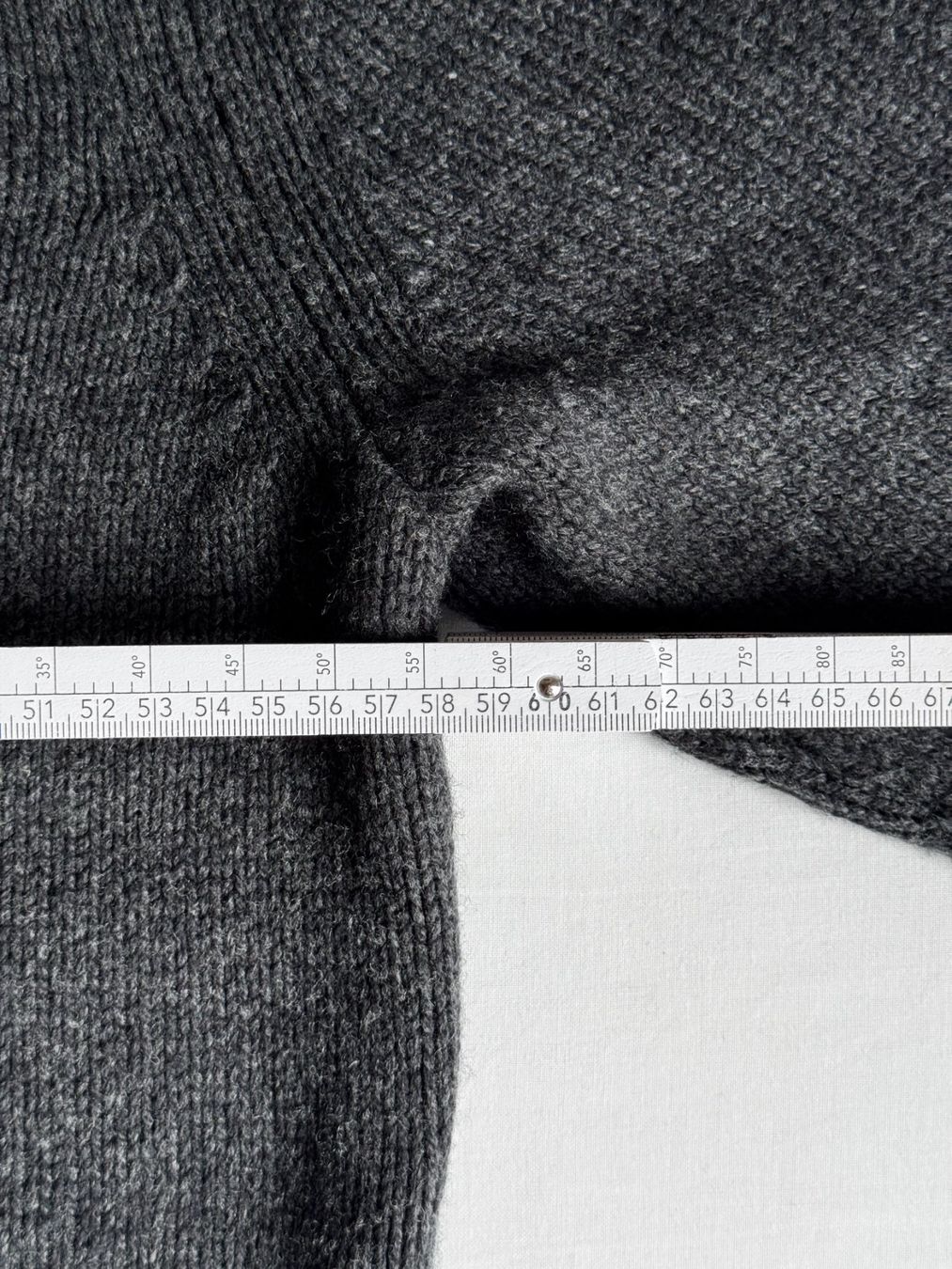 Arket Maglioni & Felpe: Arket Pullover aus schwerem Wollstrick , Anthrazitgrau – Usato da Vilters venduto da Sidsel_M 3