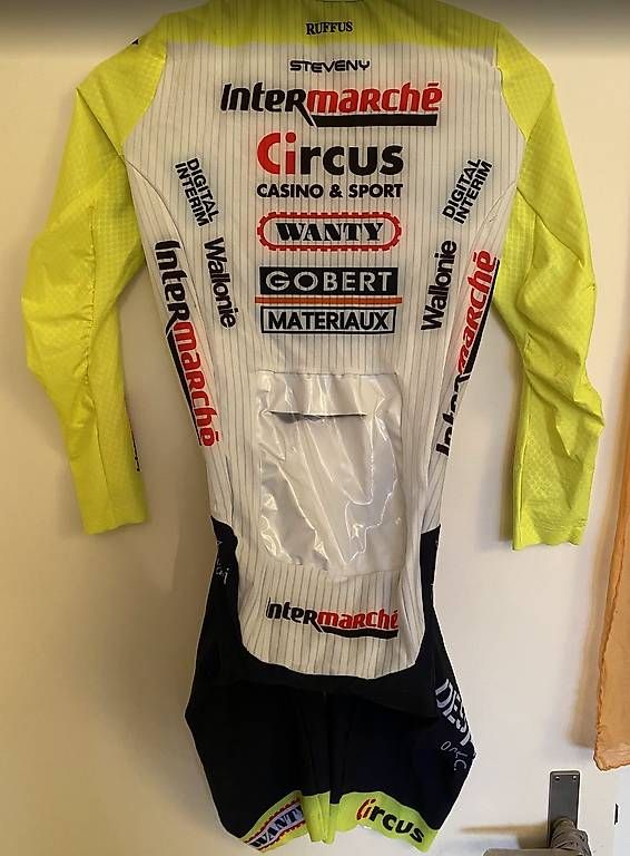Pantaloni: Profi Fahrradhose/ Outfit – Usato da Basel venduto da Huuii 1