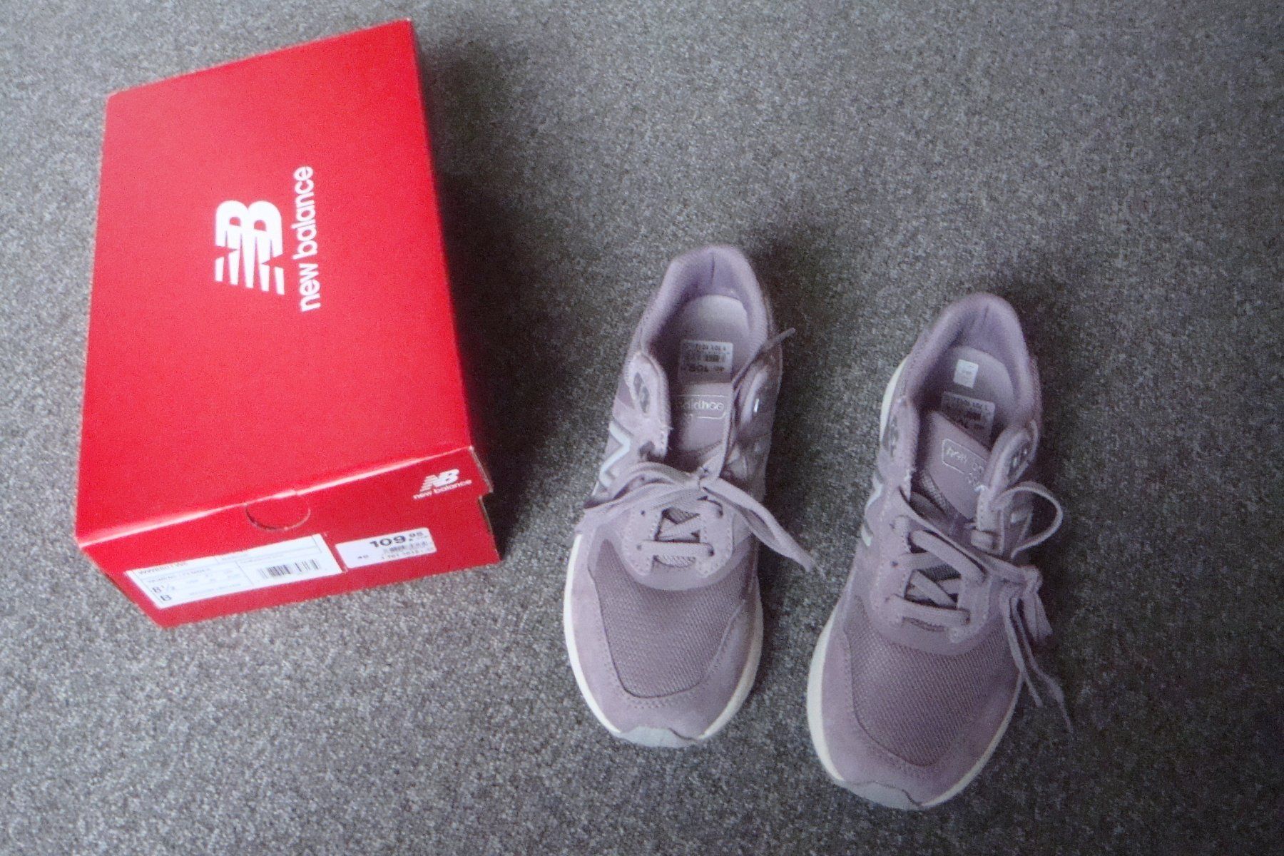 New Balance Chaussures femmes: Damenschuhe – Neuf avec emballage d'origine à Kollbrunn par smart777
