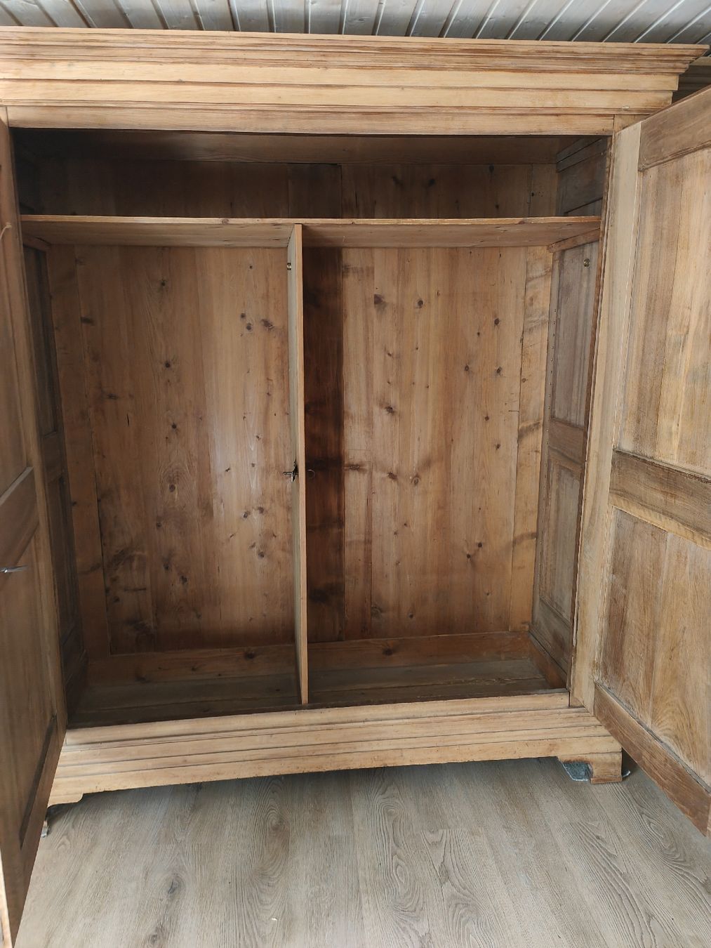 Schränke: Alter Holzschrank – Gebraucht aus Züberwangen von furba77 1