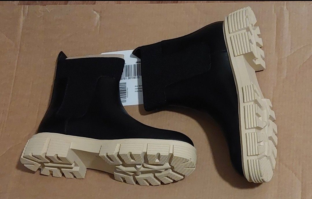 Damenschuhe: Stiefel – Neu und originalverpackt aus Wislikofen von Ana.Gomes 1