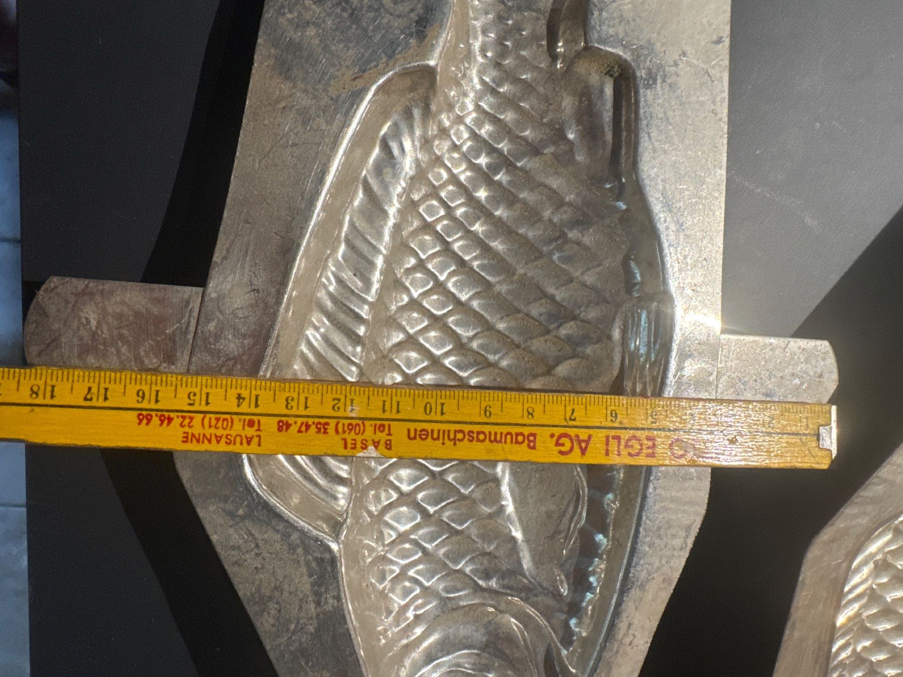 Teglie da forno: Moule chocolat schokoladenform 24cm poisson – Usato da Lajoux JU venduto da Briard0 3