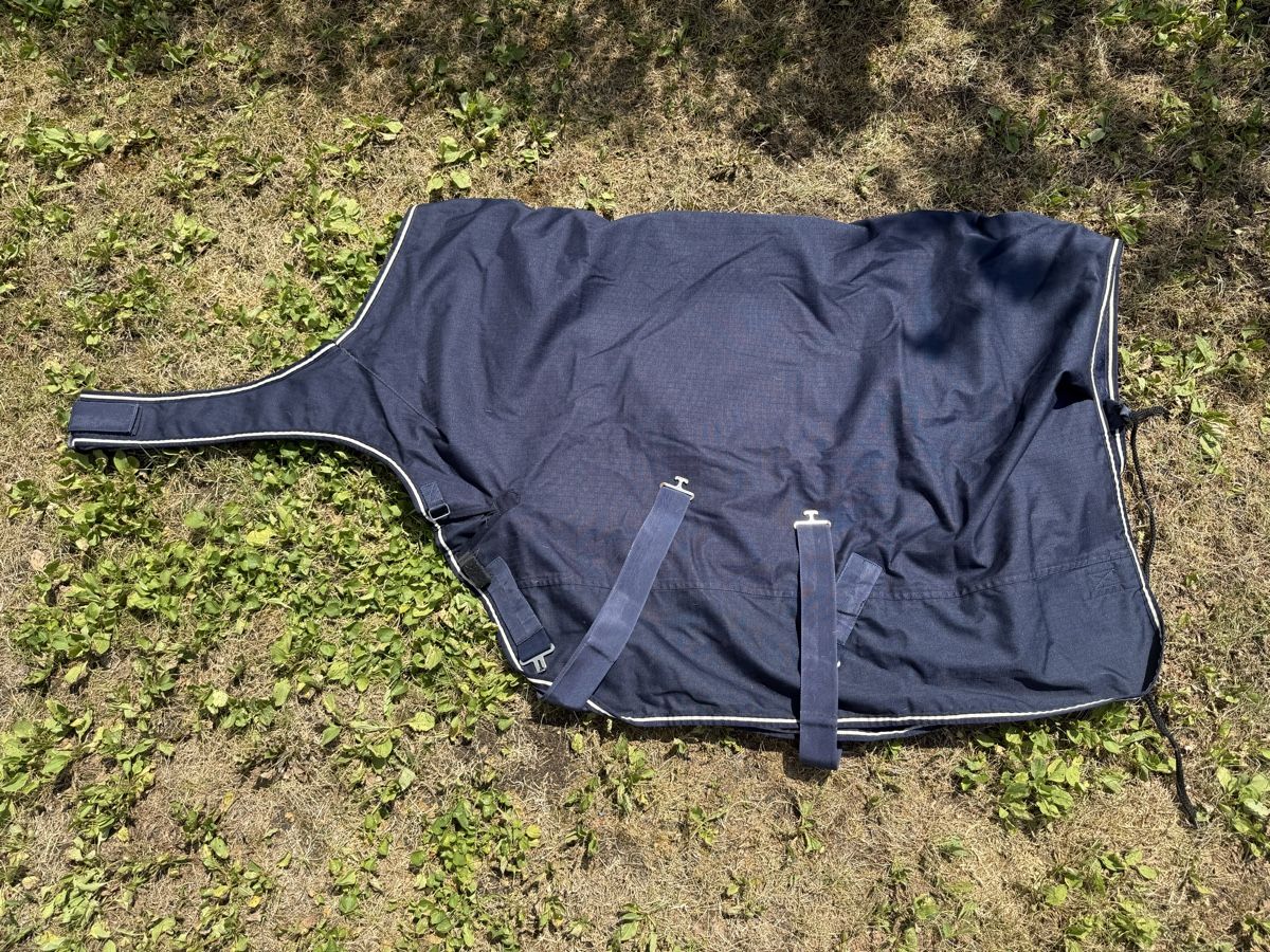 Decken: Walkerdecke 125cm für Pferde – Gebraucht aus Beckenried von car_7d2w