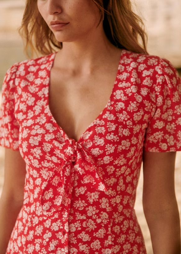 Sezane Vestiti: Sézane Robe courte rouge fleuri 36 NEUVE! – Nuovo (secondo la descrizione) da Lajoux JU venduto da plise 2