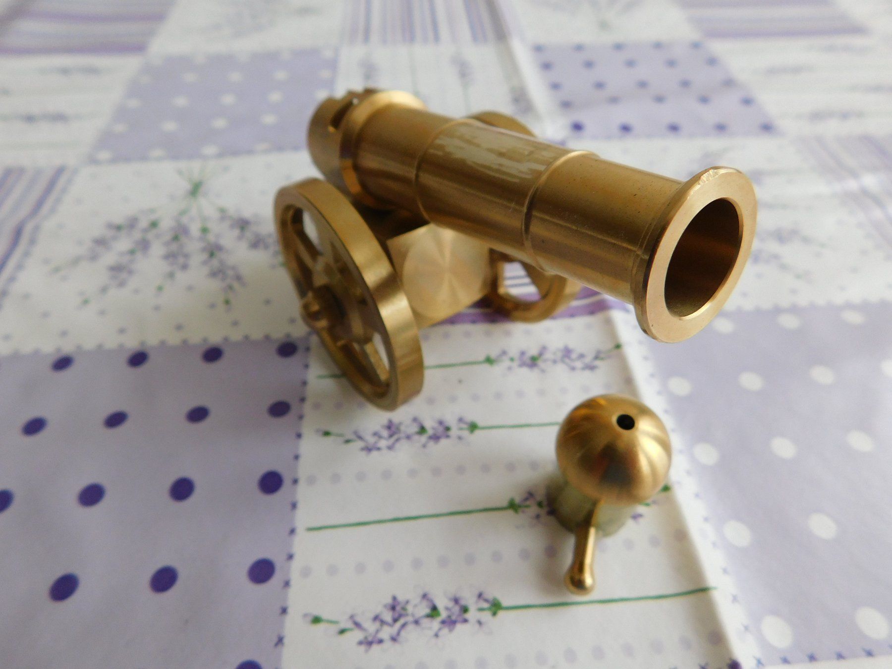 Kit di modellismo & Modellini statici: Kleine Kanone mit Verschluss – Difettoso da Strengelbach venduto da Wedi73 1