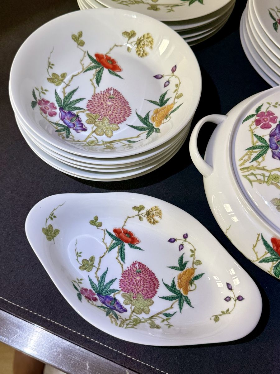 Set di piatti: Raynaud Limoges Dioraflor by CERALENE. – Nuovo (secondo la descrizione) da Le Sentier venduto da dar_hb62 5