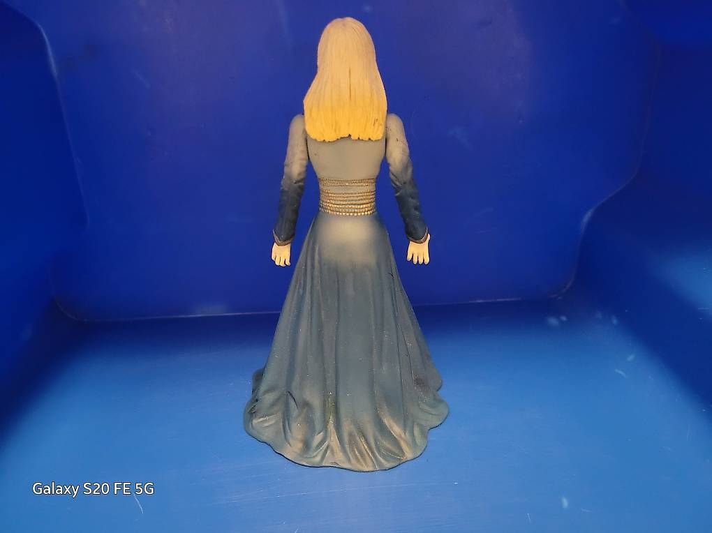 Figuren: Nuala – Gebraucht aus Gamprin-Bendern von bison03 1