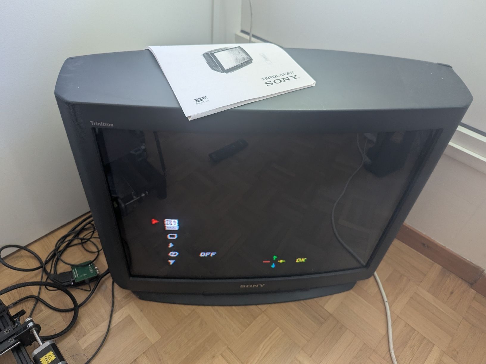 CRT Sony Trinitron 27 (Gebraucht) in Geneve für CHF 250 – nur Abholung ...