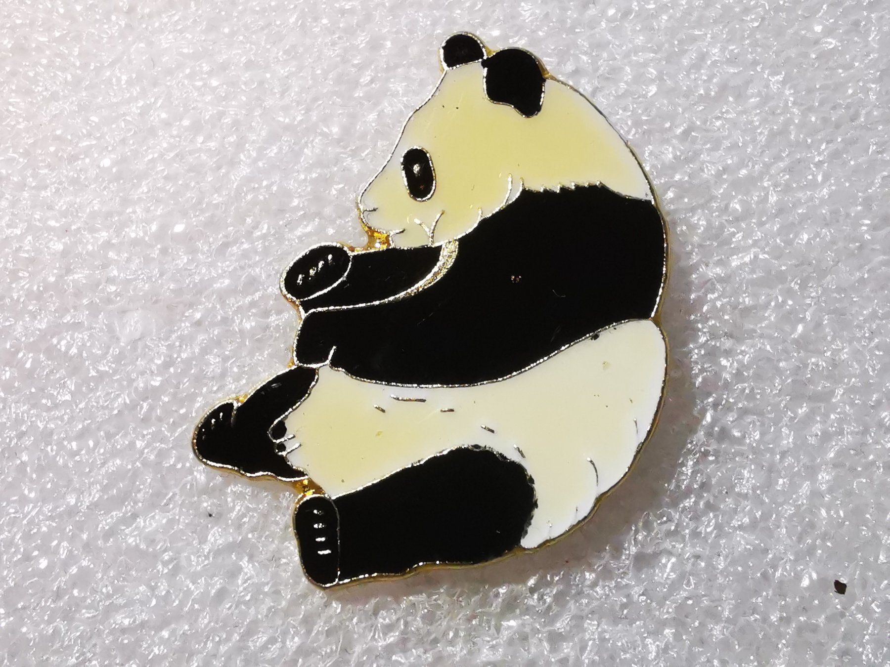 Placchette & Badge: Ansteckpin 20: Panda – Usato da Oppligen venduto da Pin-Fall-Shop
