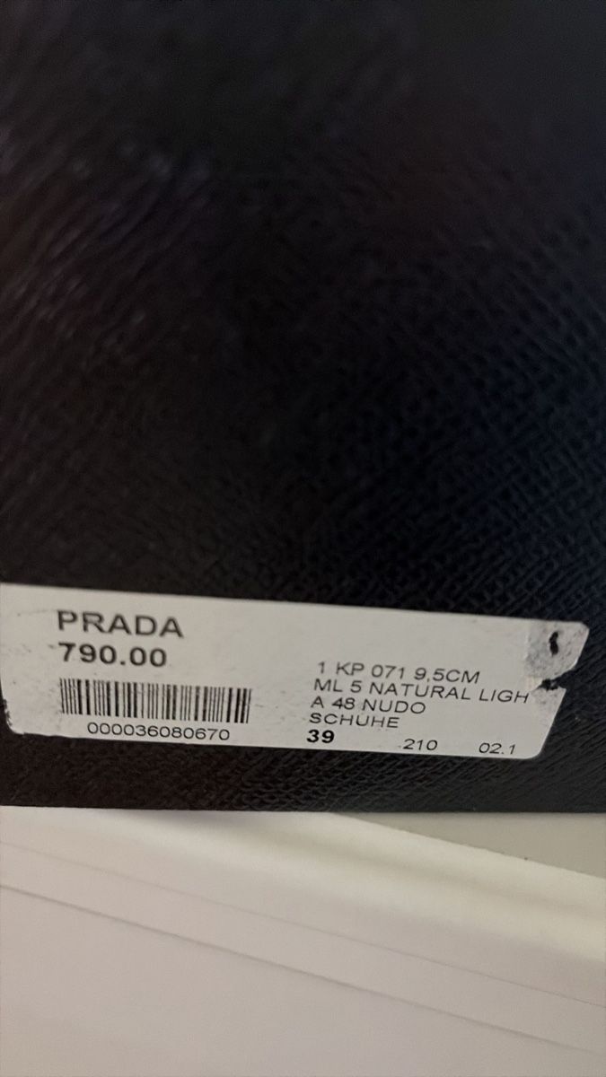 Prada Damenschuhe: Prada Schuhe - neuwertig – Neu (gemäss Beschreibung) aus st. gallen von everythingyouwishfor 4