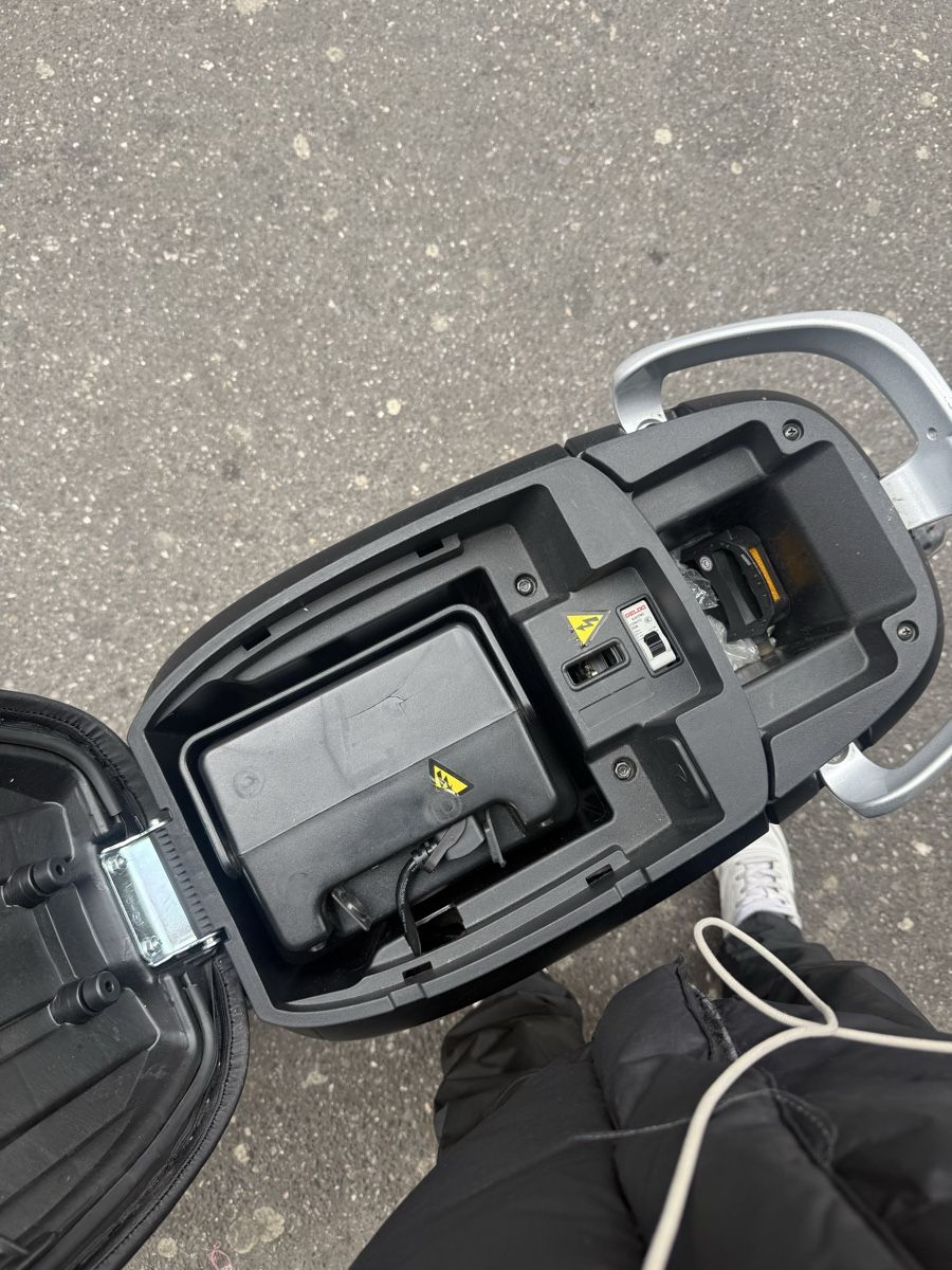 Altro: Elektromotorrad Yadea DE38 – Usato da Bern venduto da mau_lhk5 4