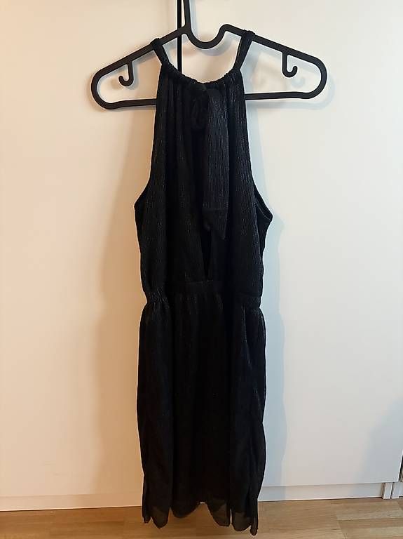H&M Kleider: Schwarzes Glitzerkleid, Grösse 38 – Gebraucht aus Zürich von Tamara066 1