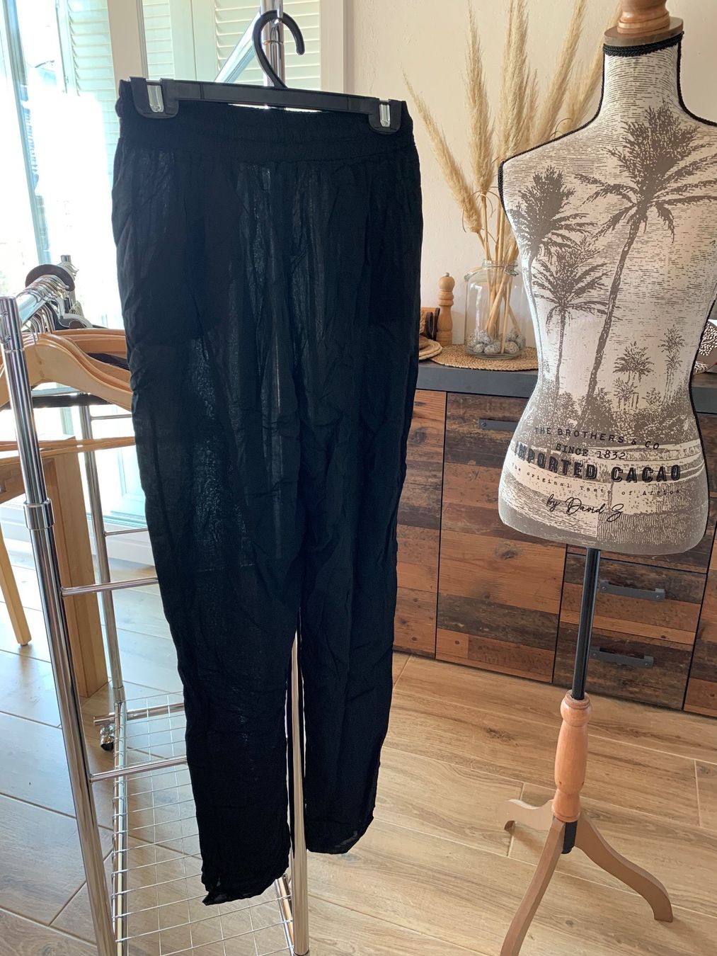 Hosen: Pantalon d’été Blackbox viscose T.M neuf – Neu (gemäss Beschreibung) aus Perroy von barballalla 1