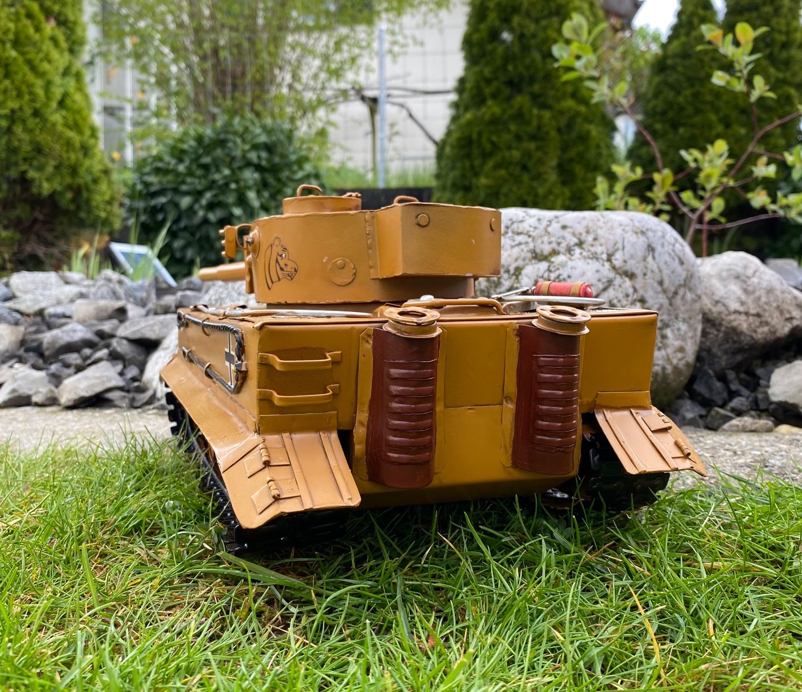 Kit di modellismo & Modellini statici: Panzer Tiger VI aus Blech – Nuovo (secondo la descrizione) da Langendorf venduto da Blechfahrzeuge 5