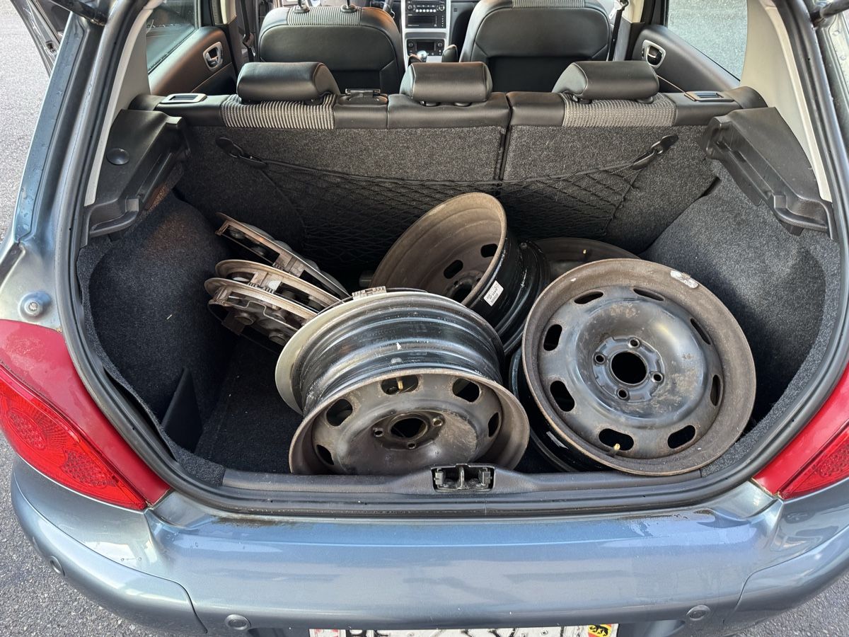 Peugeot Automobili: Peugeot 307 2.0i 140 PS – Usato da Thun venduto da ZS7 8