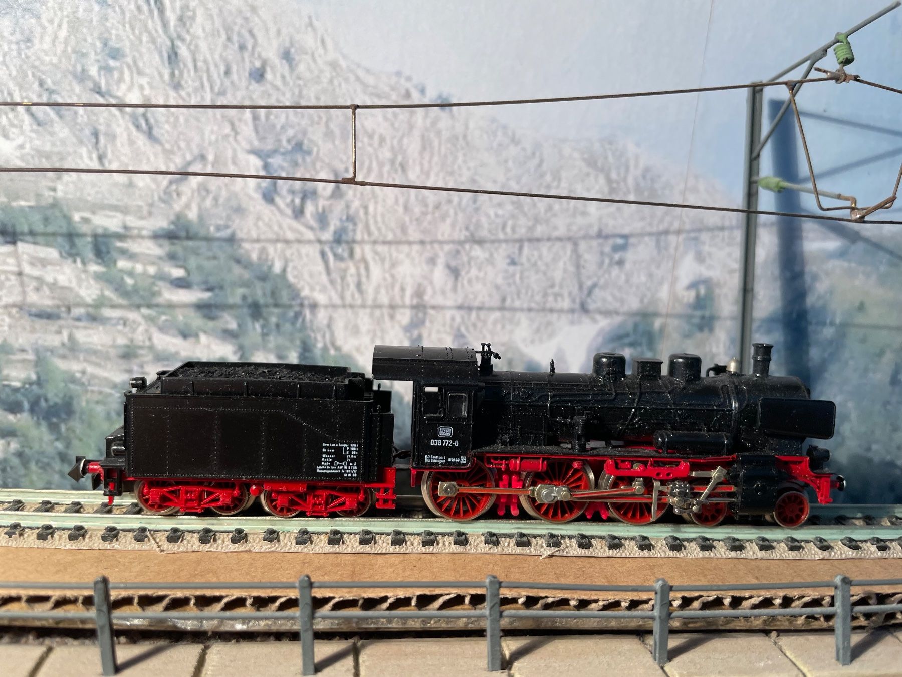 Fleischmann Modellini di ferrovie: Fleischmann 7160 DB Schlepptenderlok BR 038 mit Tender – Usato da Rorschach venduto da Karotten 3
