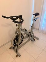 CardioMaster Indoor Cycle Spinning Bike mit Klickpedalen