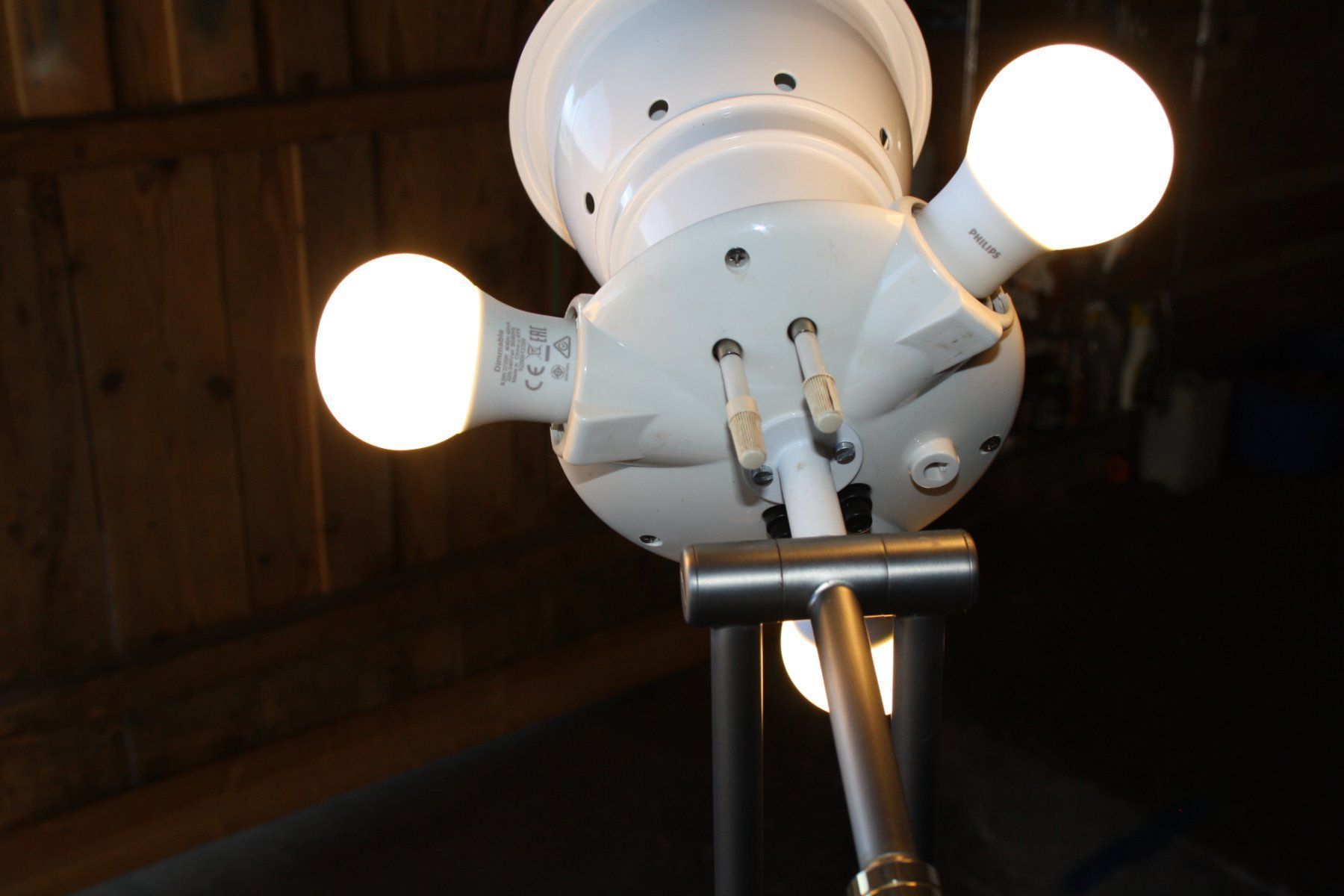 Lampade: STEHLAMPE LAMPE STEHLEUCHTE – Usato da Wauwil venduto da Pneuedy 5