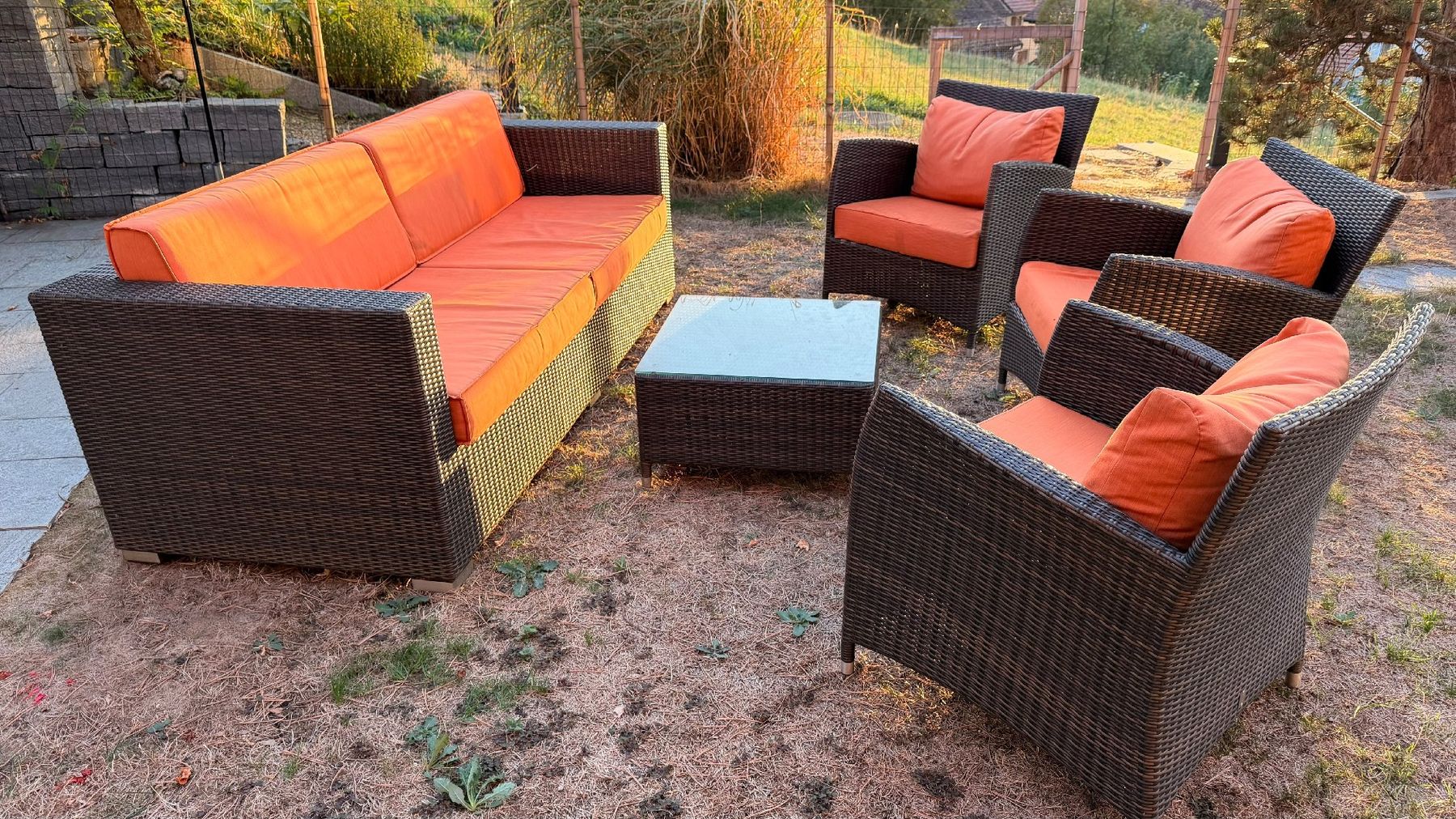 Sofas: Rattan Lounge – Gebraucht aus Lampenberg von NicoleHunziker 1
