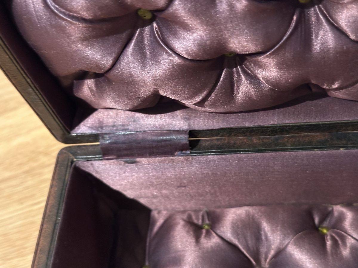 Barattoli: Antike Schmuckschatulle - Leder - Seide – Usato da Winterthur venduto da Ephenia5 4