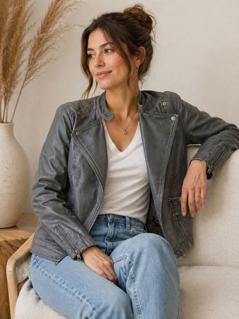 Schöne graue Jacke im Lederlook, Gr. 42
