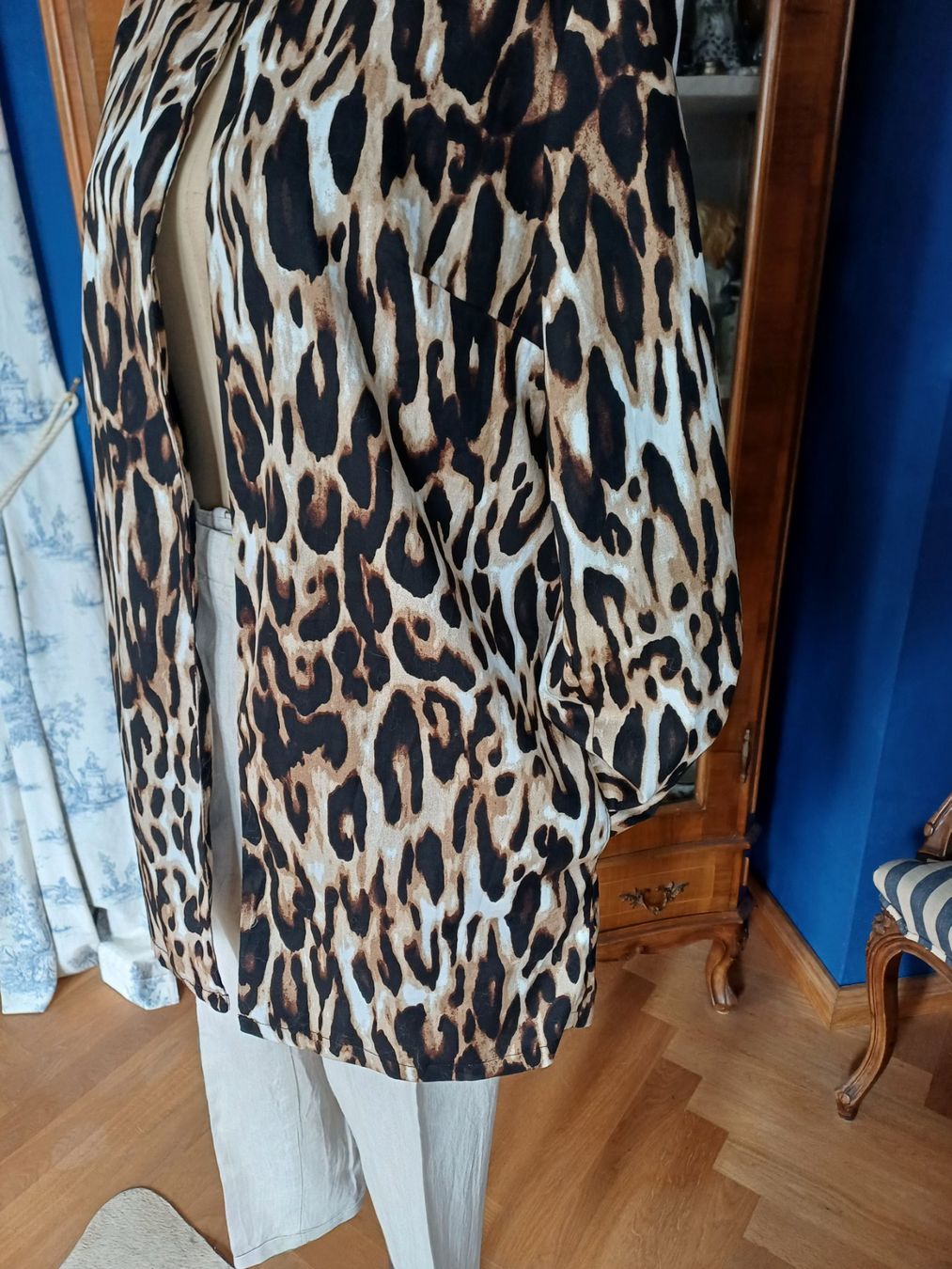 Giacche: Leichte Sommerjacke Leoprint Gr. 36/ 38 – Usato da Romanshorn venduto da Hanibal424 7
