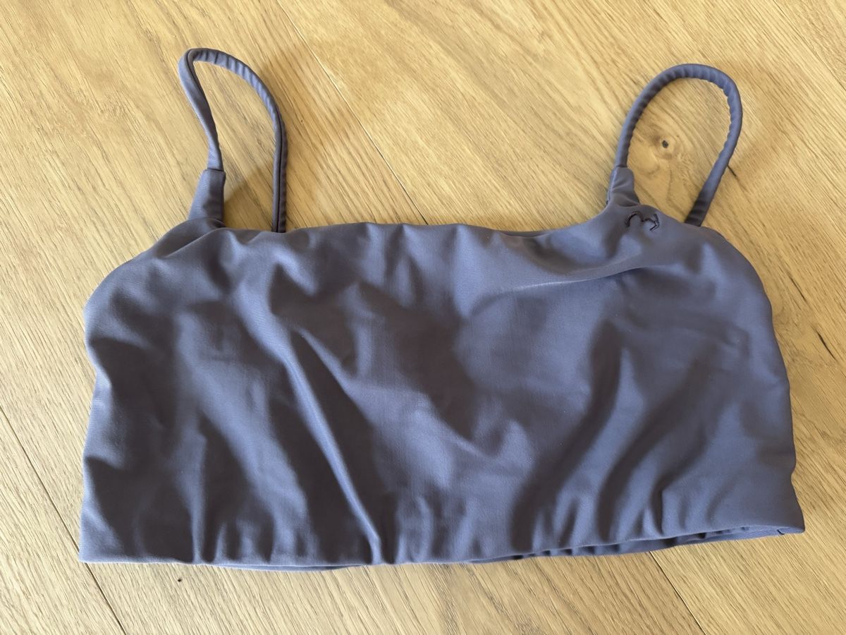 Badekleider & Bikinis: Oy Surf Bikini Oberteil "Buri" XL – Gebraucht aus Basel von snowkati
