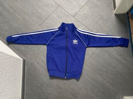 Adidas Jacke Grösse M (Kindergrösse)