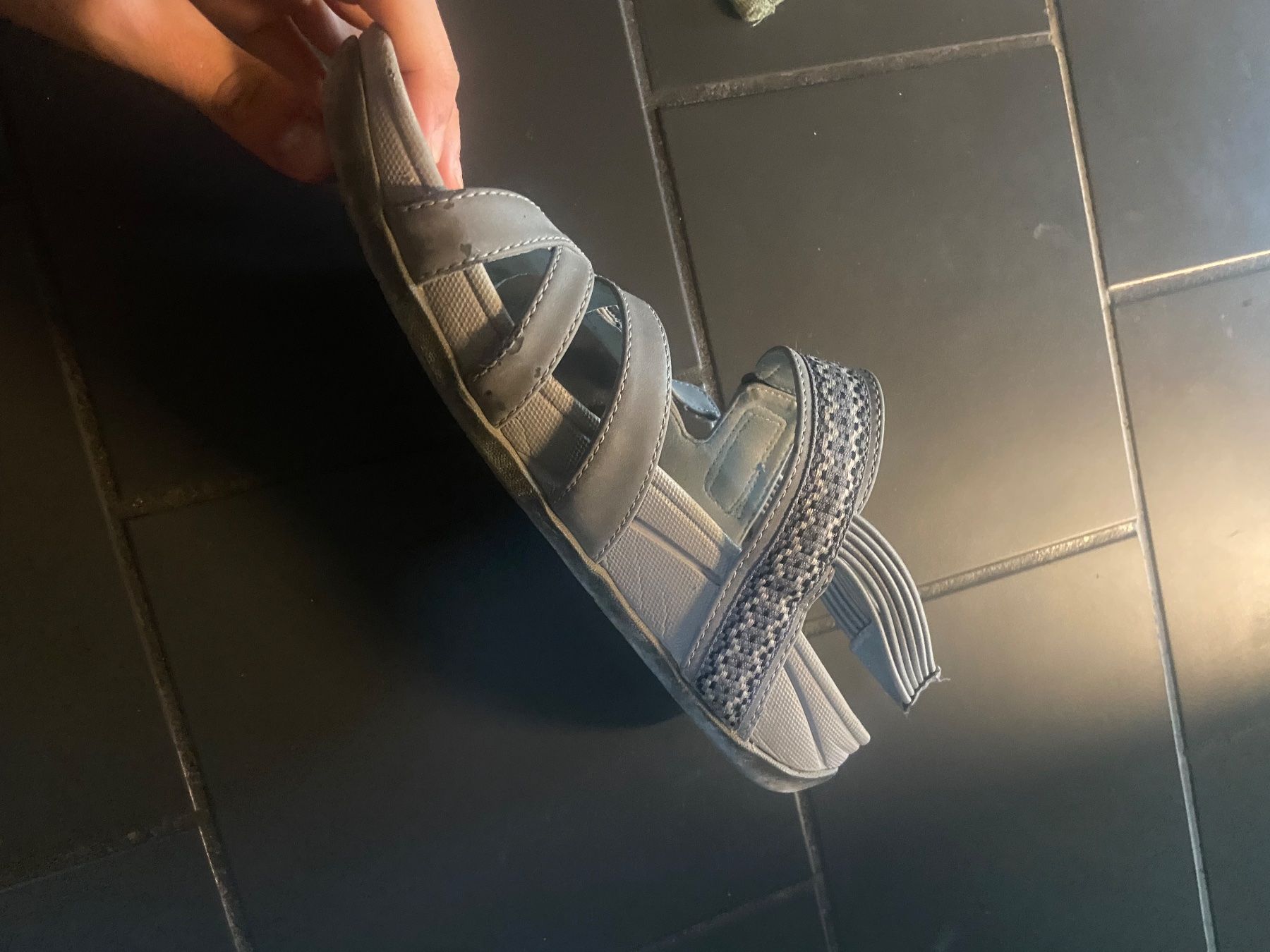 Scarpe da uomo: Trekking sandals – Usato da Zürich venduto da nbi_y7f9 1