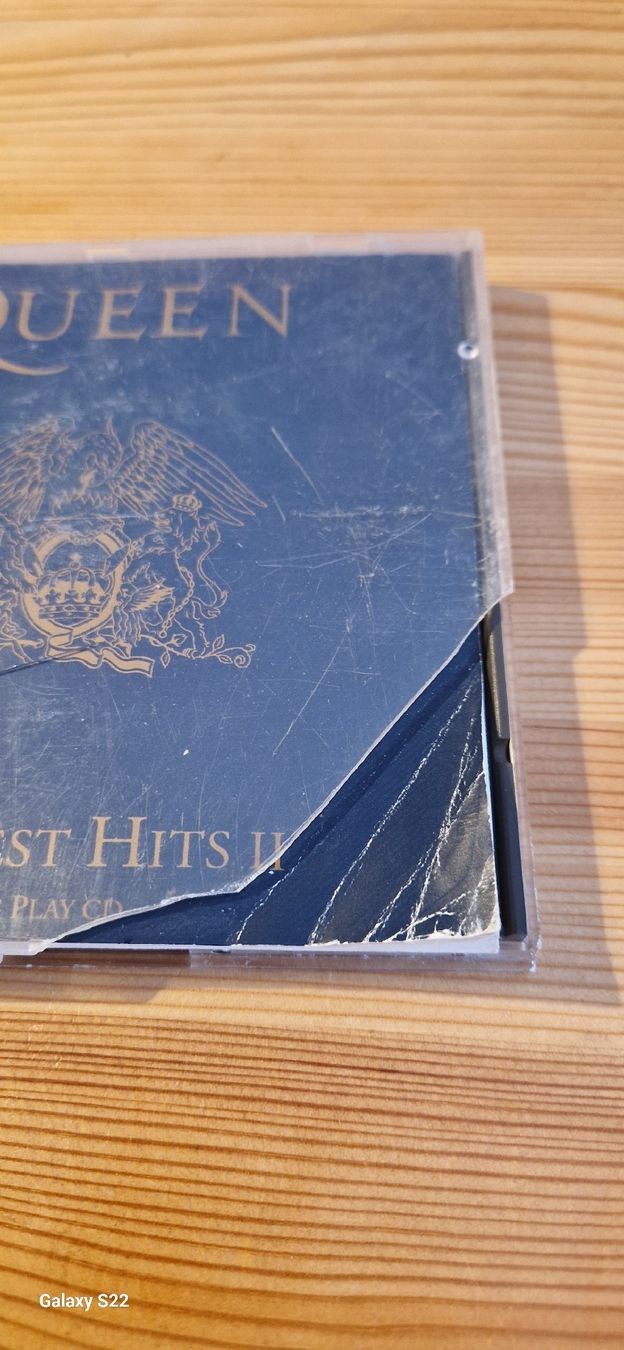 CD: Queen – Greatest Hits II – Usato da Yvonand venduto da CD-KINGDOM 1