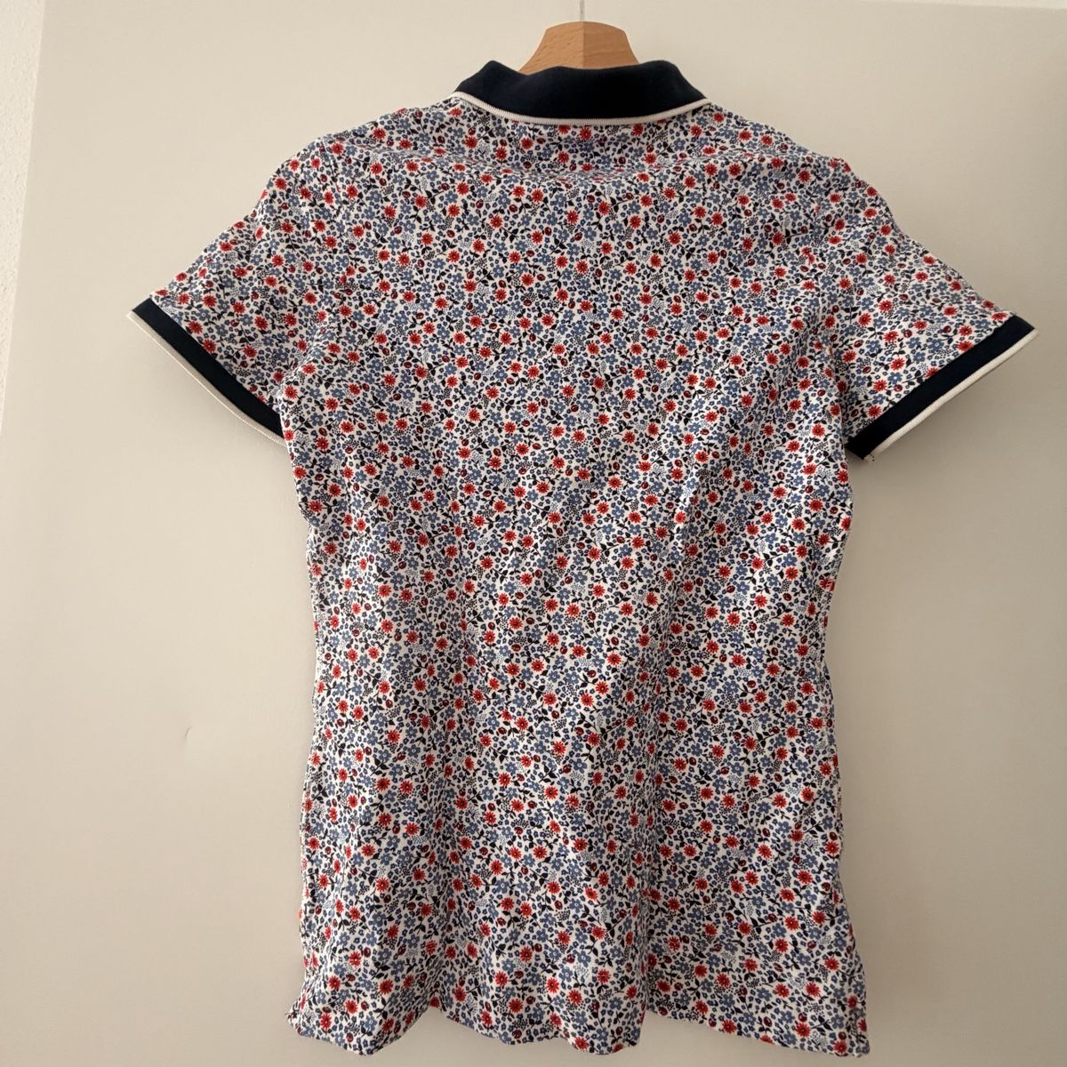 Tommy Hilfiger Polo-Shirts: Tommy Hilfigher - Poloshirt – Neu (gemäss Beschreibung) aus zürich von may_yj9f 7