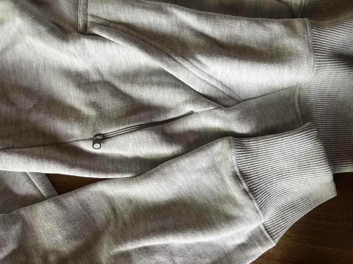 Maglioni & Felpe: Kapuzenpullover Clepto grau neuwertig  – Nuovo (secondo la descrizione) da Belp venduto da jon_y6sj 3