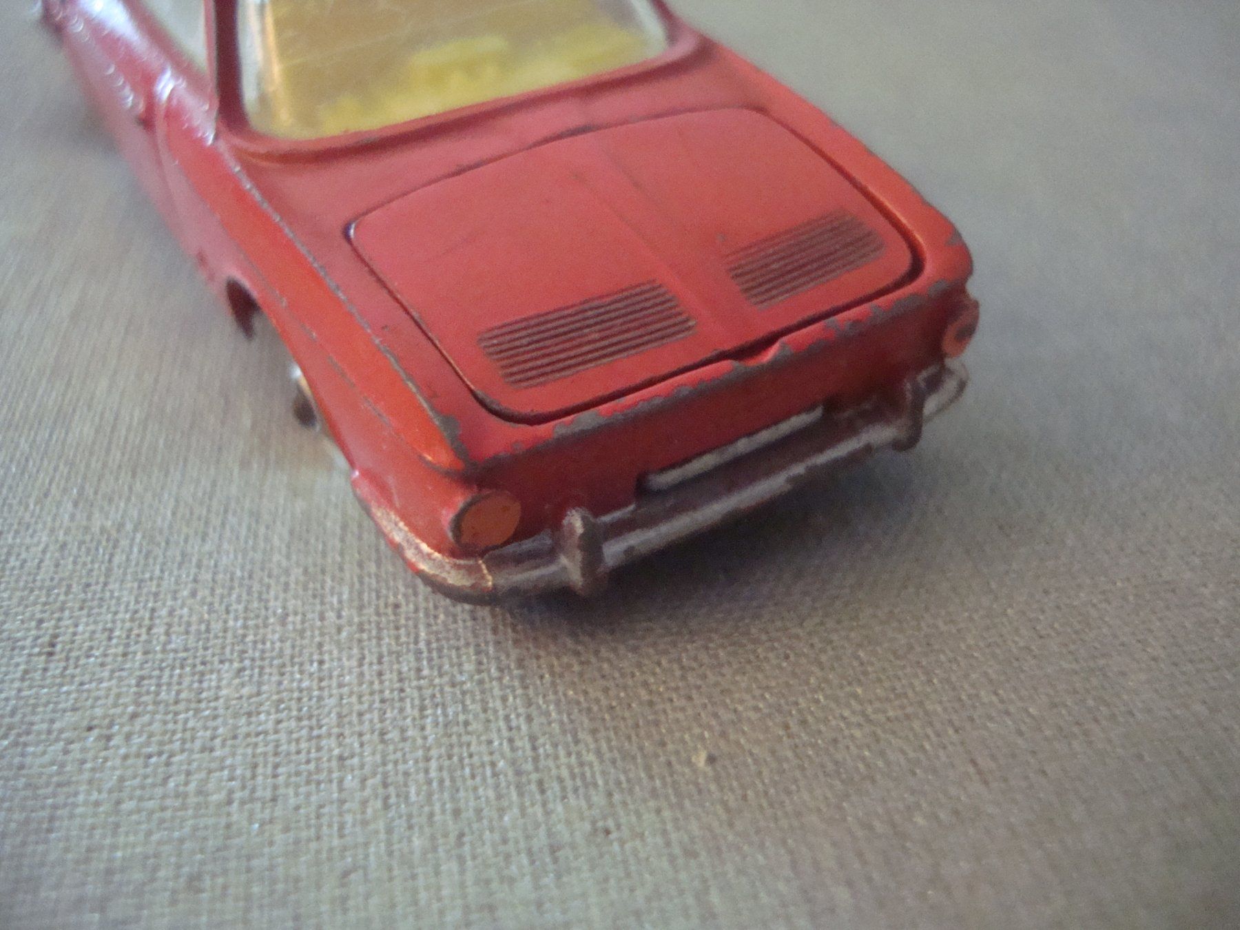 Corgi Toys - VW 1500 Karmann Ghia - ROT - Vintage (Gebraucht) in