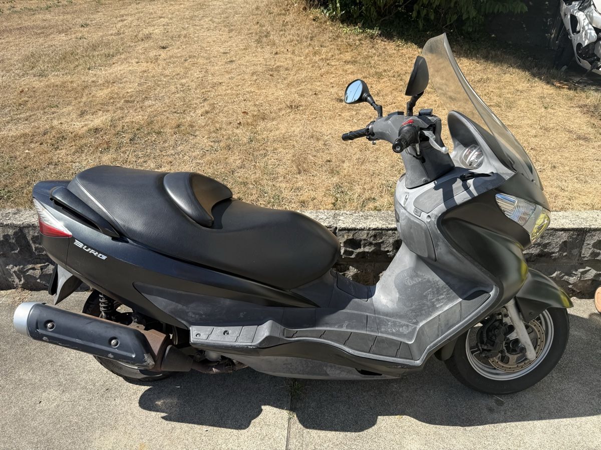 Suzuki Scooter: Suzuki Burgman uh200 – Usato da Villnachern venduto da oli_zd7b 2