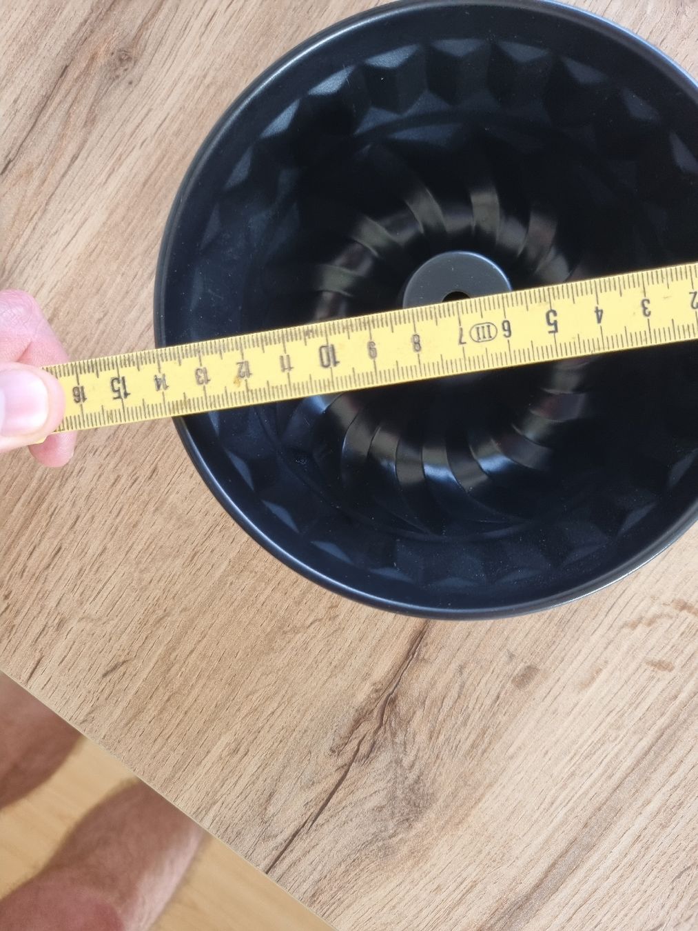 Teglie da forno: Guggelhopfform (14cm Durchmesser) – Nuovo (secondo la descrizione) da Thun venduto da steffu 1