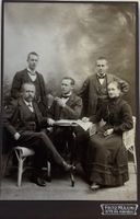 Kabinettfoto Fritz Mülchi, Stein am Rhein, Familie, Rauchen