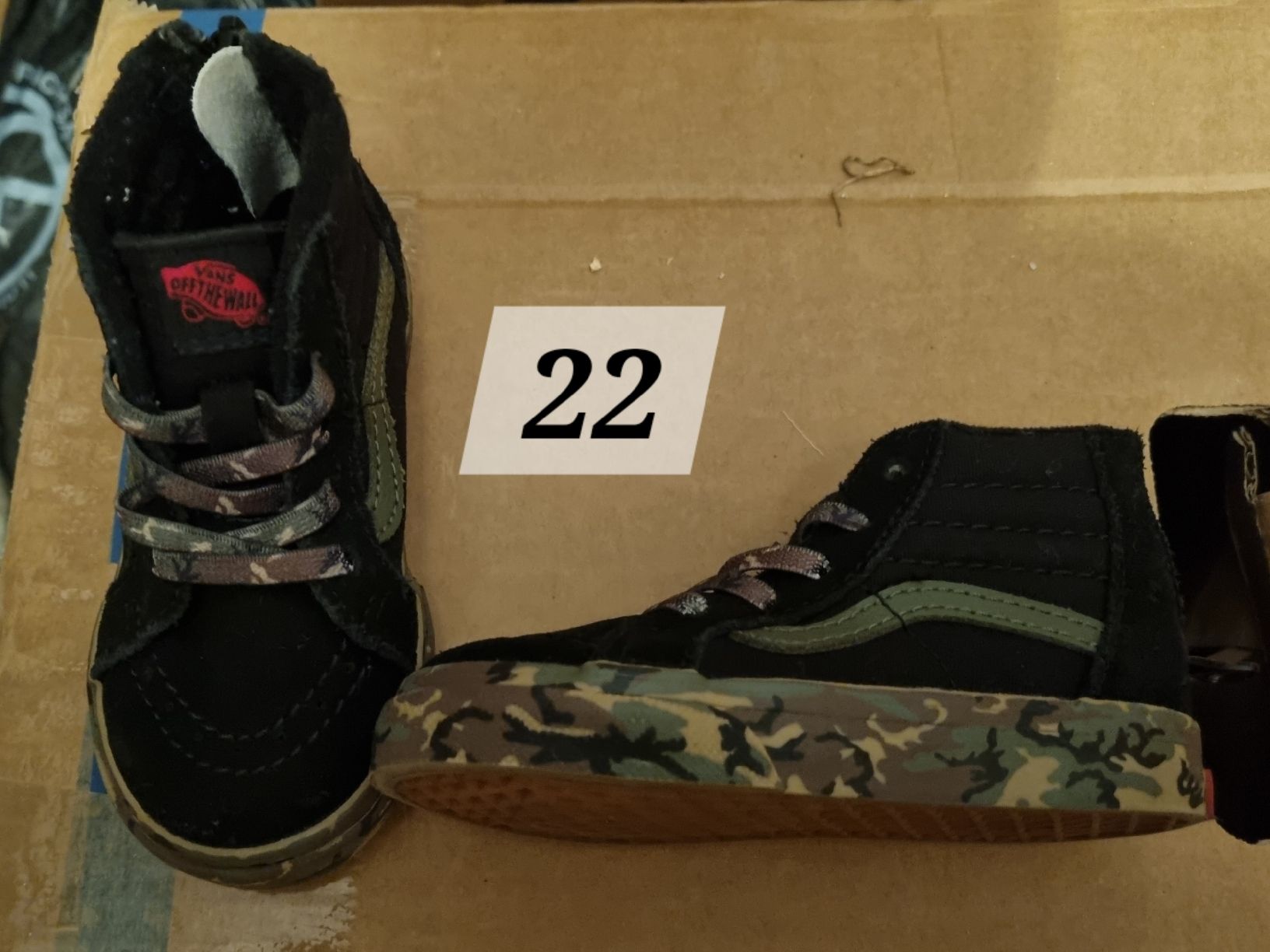 Vans Schuhe für Jungen: Chaussures Vans – Neu (gemäss Beschreibung) aus Vétroz von ValCortex