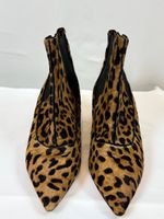Tabitha Simmons Stiefel mit Leokurzhaar Oberfläche, Gr. 38,5
