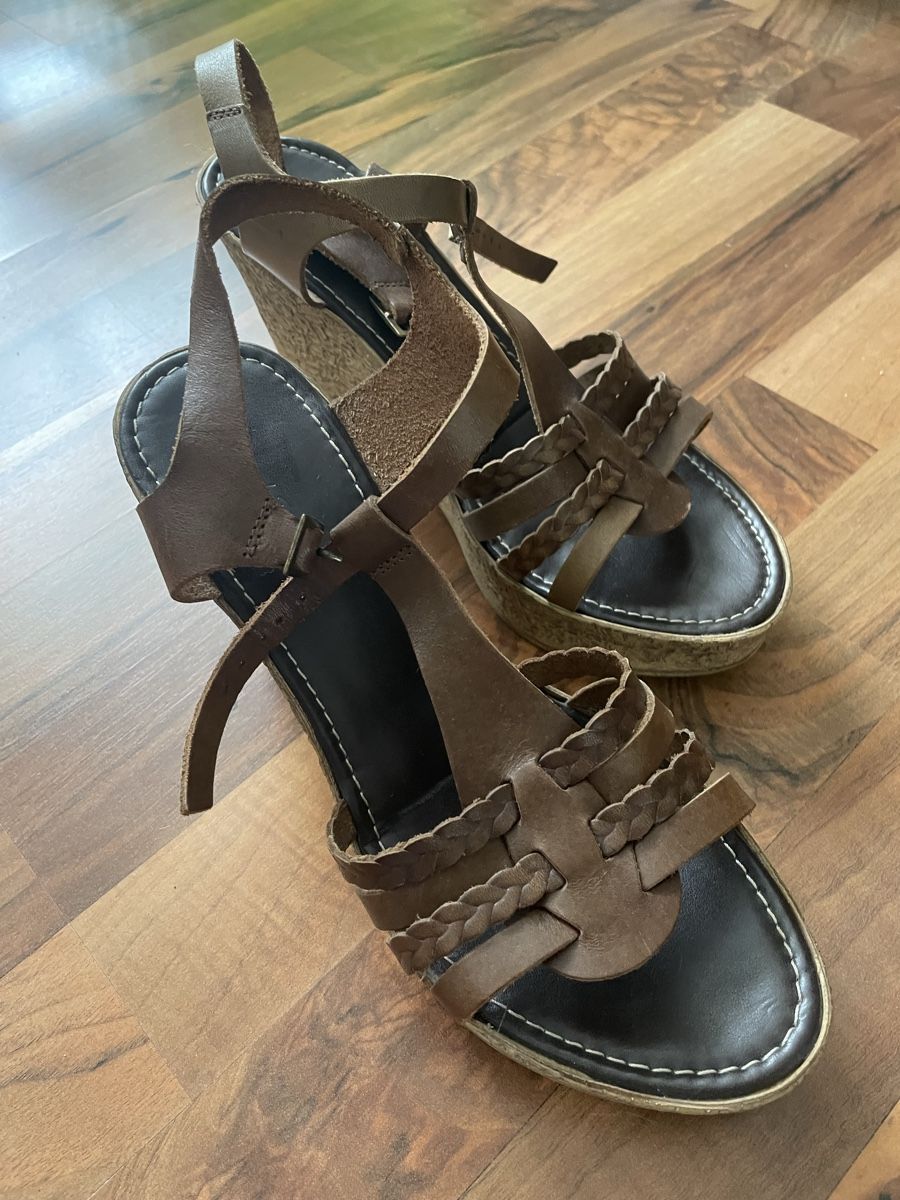 Damenschuhe: Sandalen gr 39 braun kunstleder – Gebraucht aus Ennenda von pao_ss5t