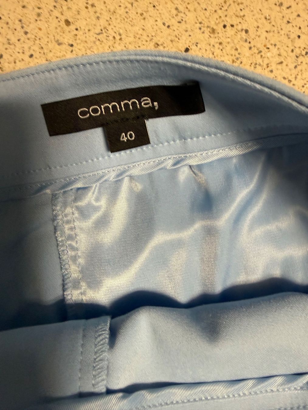 Comma Pantaloni: Hose "Comma", Gr. 40 – Usato da Diepoldsau venduto da Luec0 2