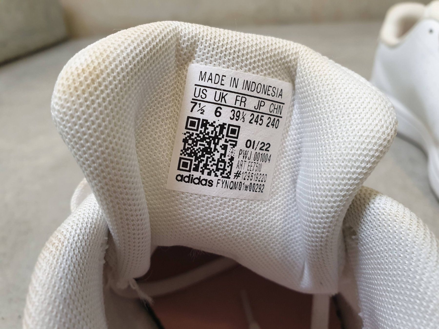 Adidas Scarpe da donna: Baskets Adidas Advantage Base 2.0, blanc, taille 39 1/3 – Usato da Fribourg venduto da fripons 9