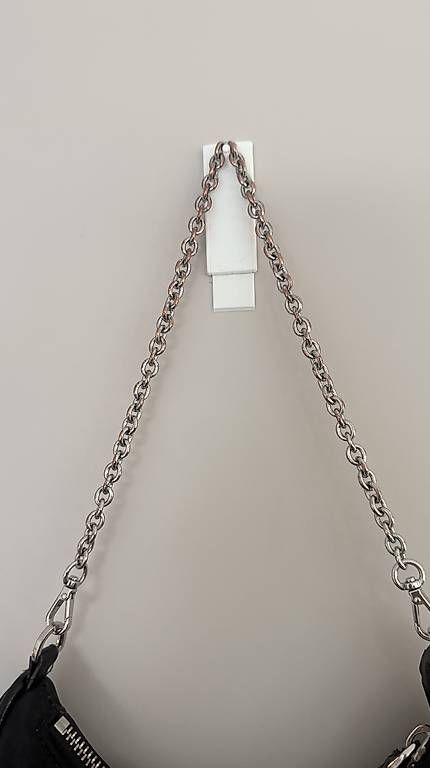 Sacs femmes: PRADA RE EDITION Handtasche – D'occasion à Romont FR par Yohelys 4