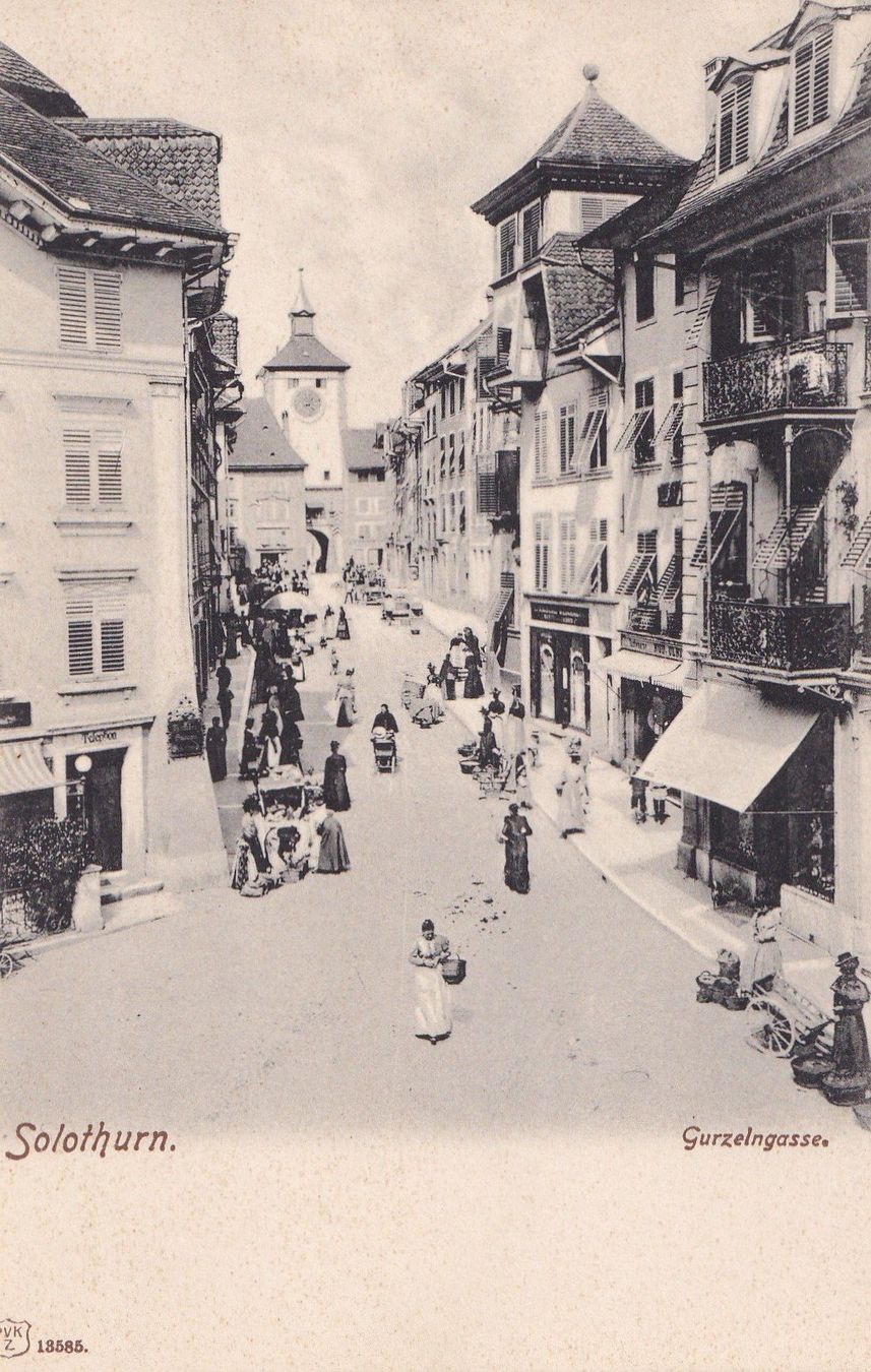 Cartoline postali: Solothurn Gurzelngasse sehr belebt – Usato da Olten venduto da clotaldi