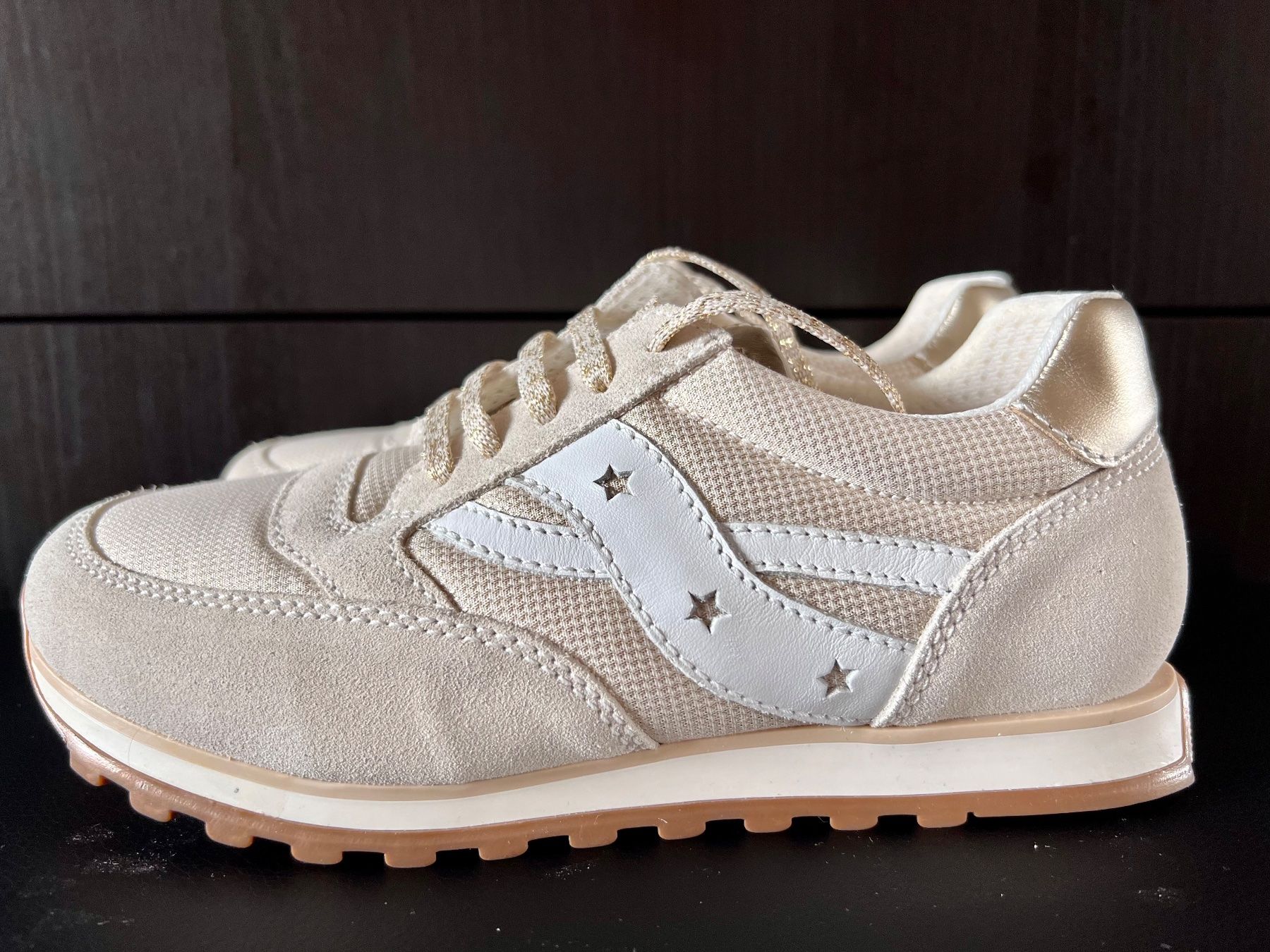 Scarpe per ragazze: Liquidation- BALDUCCI SNEAKER Gr. 27,28,30,34 – Nuovo e nell'imballaggio originale da Steinhausen venduto da Jan_CesilWeber