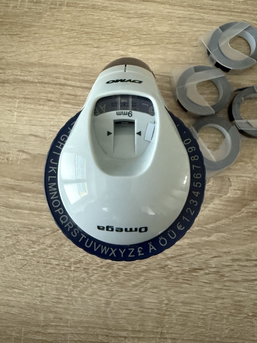 Tutte le macchine: Dymo Omega Etikettiergerät – Usato da Oberglatt ZH venduto da Winju 2