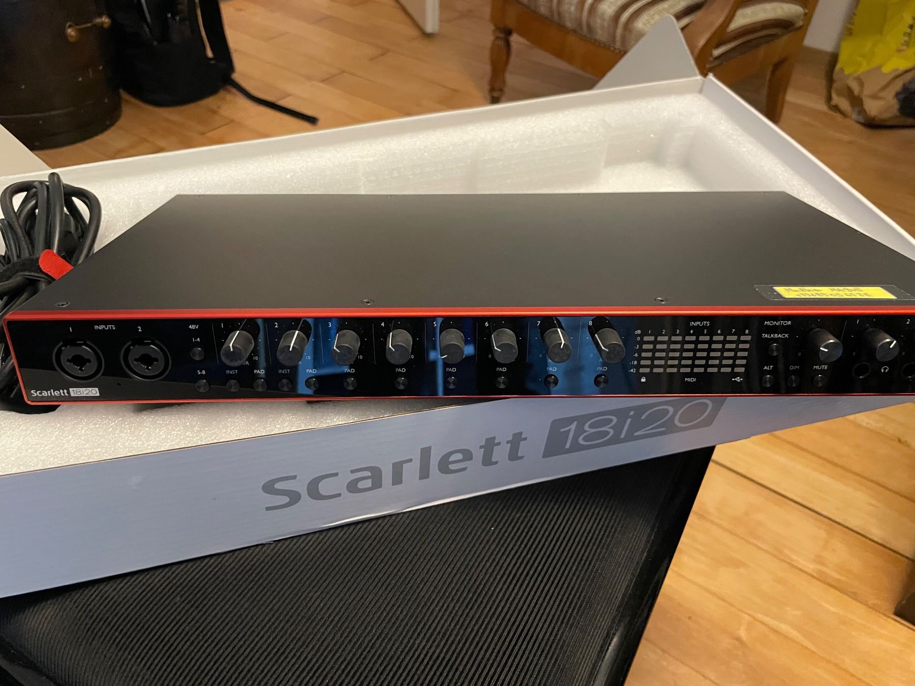 Focusrite Attrezzatura per studi di registrazione: Audio interface Scarlett 18i20 – Usato da Zürich venduto da mat_xtz9 1