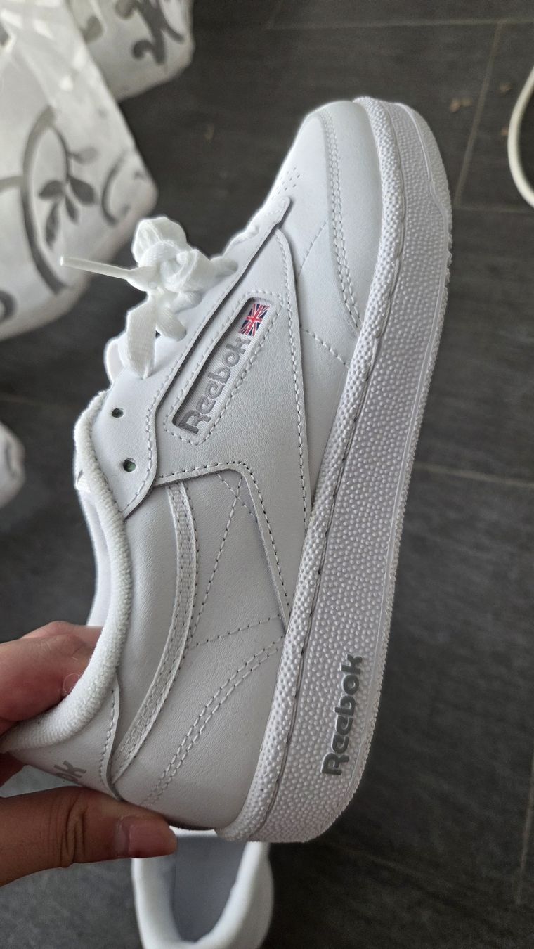 Scarpe da donna: Rebook Classic Weiss Gr. 36.5 – Nuovo (secondo la descrizione) da Bülach venduto da Deltaqy 1