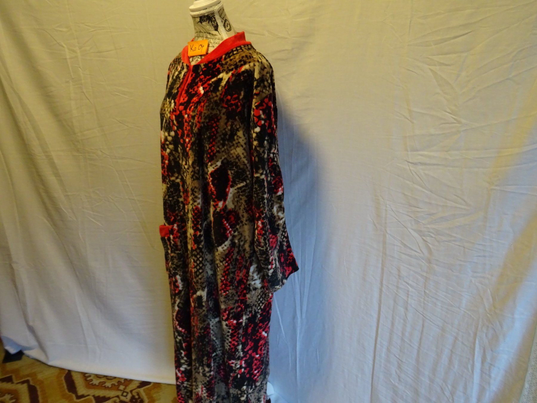Kleider: Kaftan Marmara Fleecestoff                            (Ka04) – Gebraucht aus Rothrist von heinrich1966 1