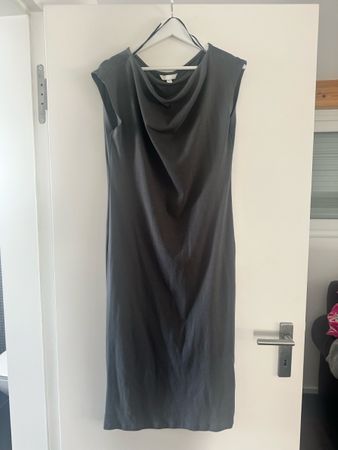 Anthrazitfarbenes Kleid, Grösse L für den Sommer